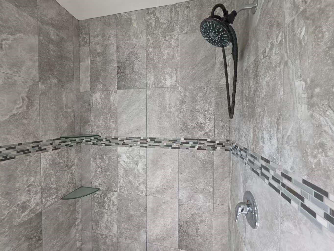 1631 Town Park Ct Property Photo 12