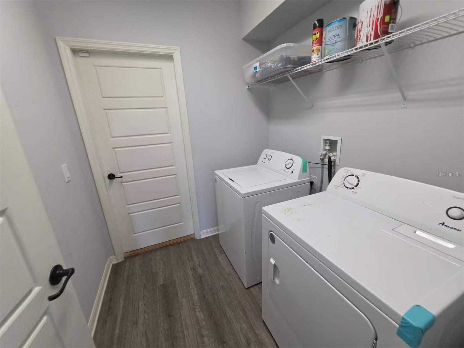 1631 Town Park Ct Property Photo 21
