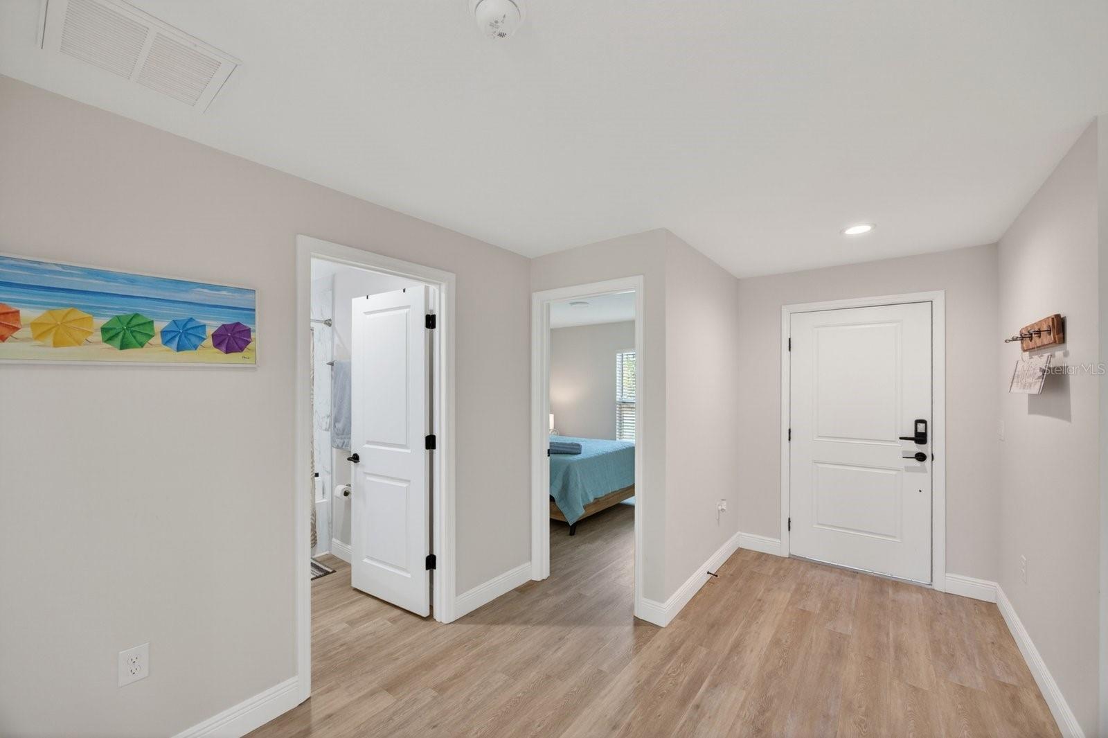 12106 Clarendon Ave Property Photo 7