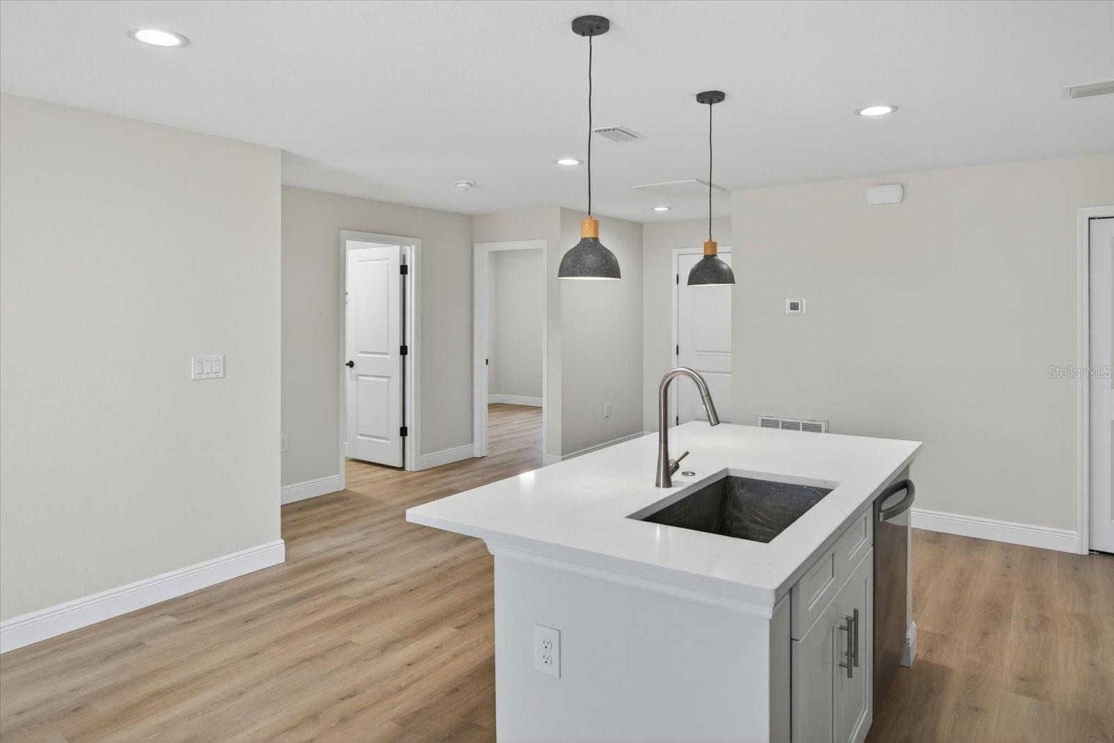 12106 Clarendon Ave Property Photo 9