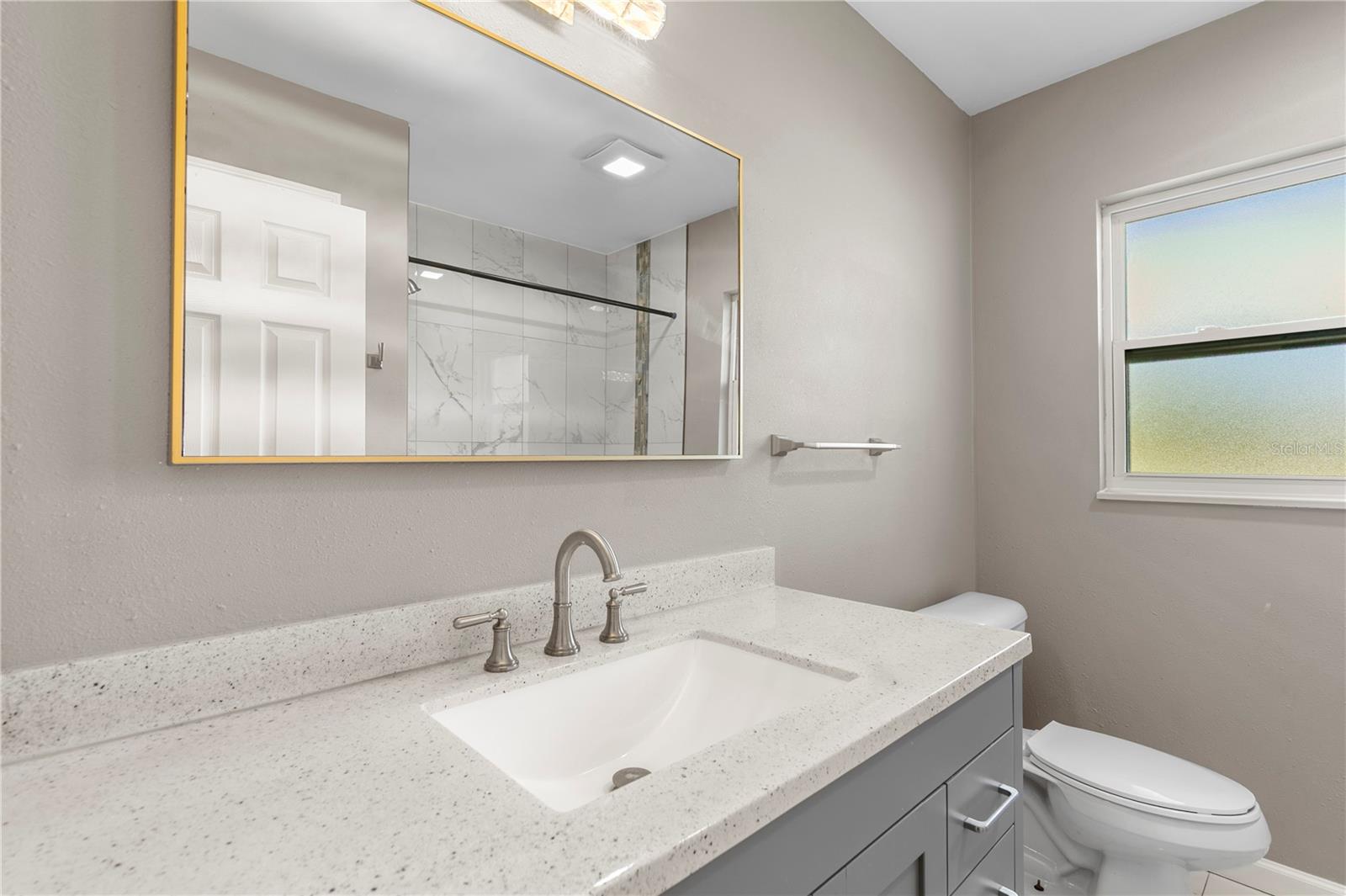 1009 Woodley Rd Property Photo 21