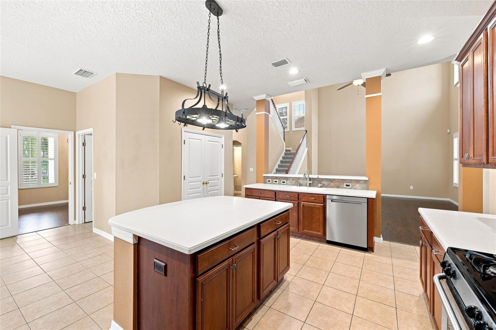 6104 Parkset Dr Property Photo 20
