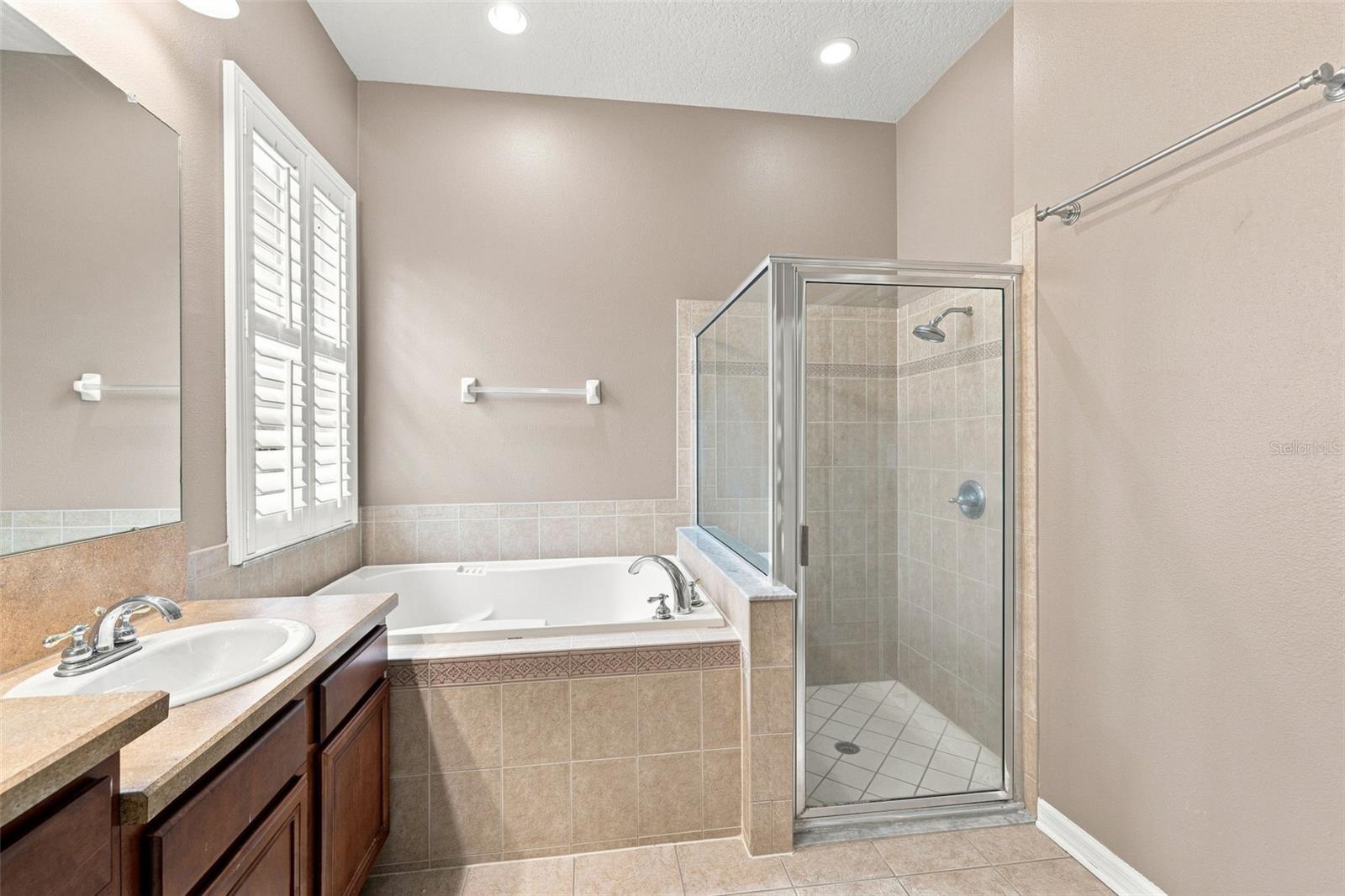 6104 Parkset Dr Property Photo 27