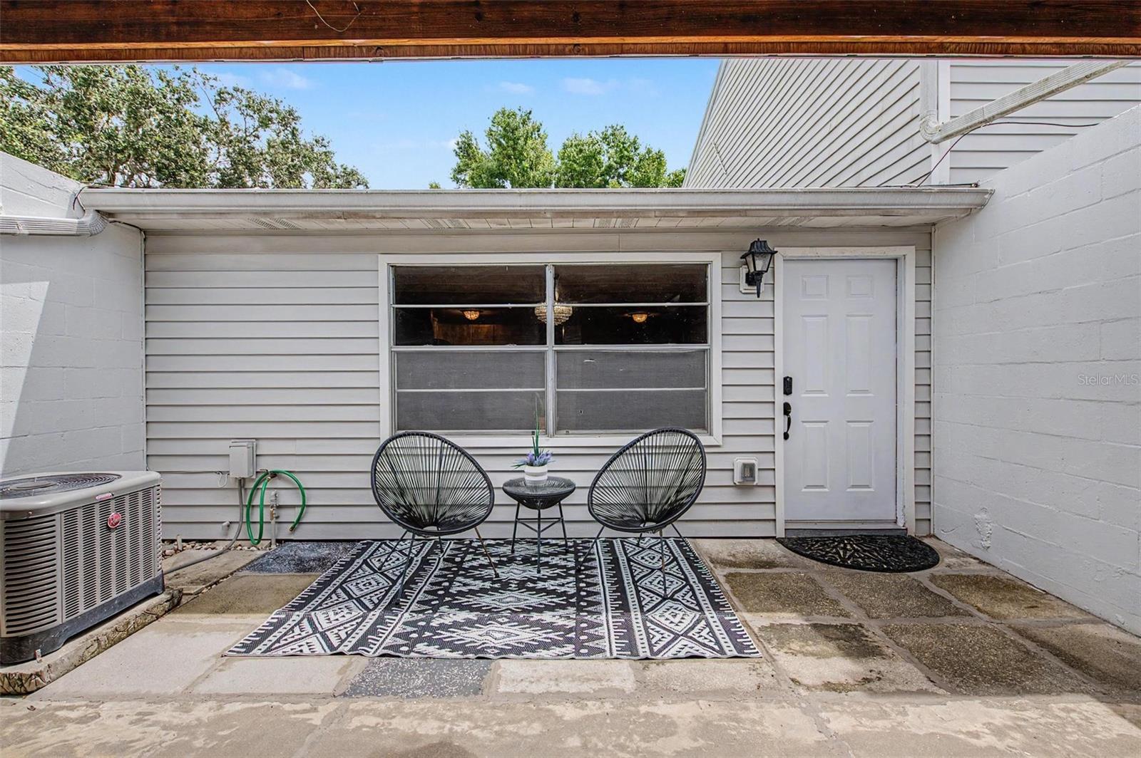 11923 Dietz Dr #8 Property Photo 1