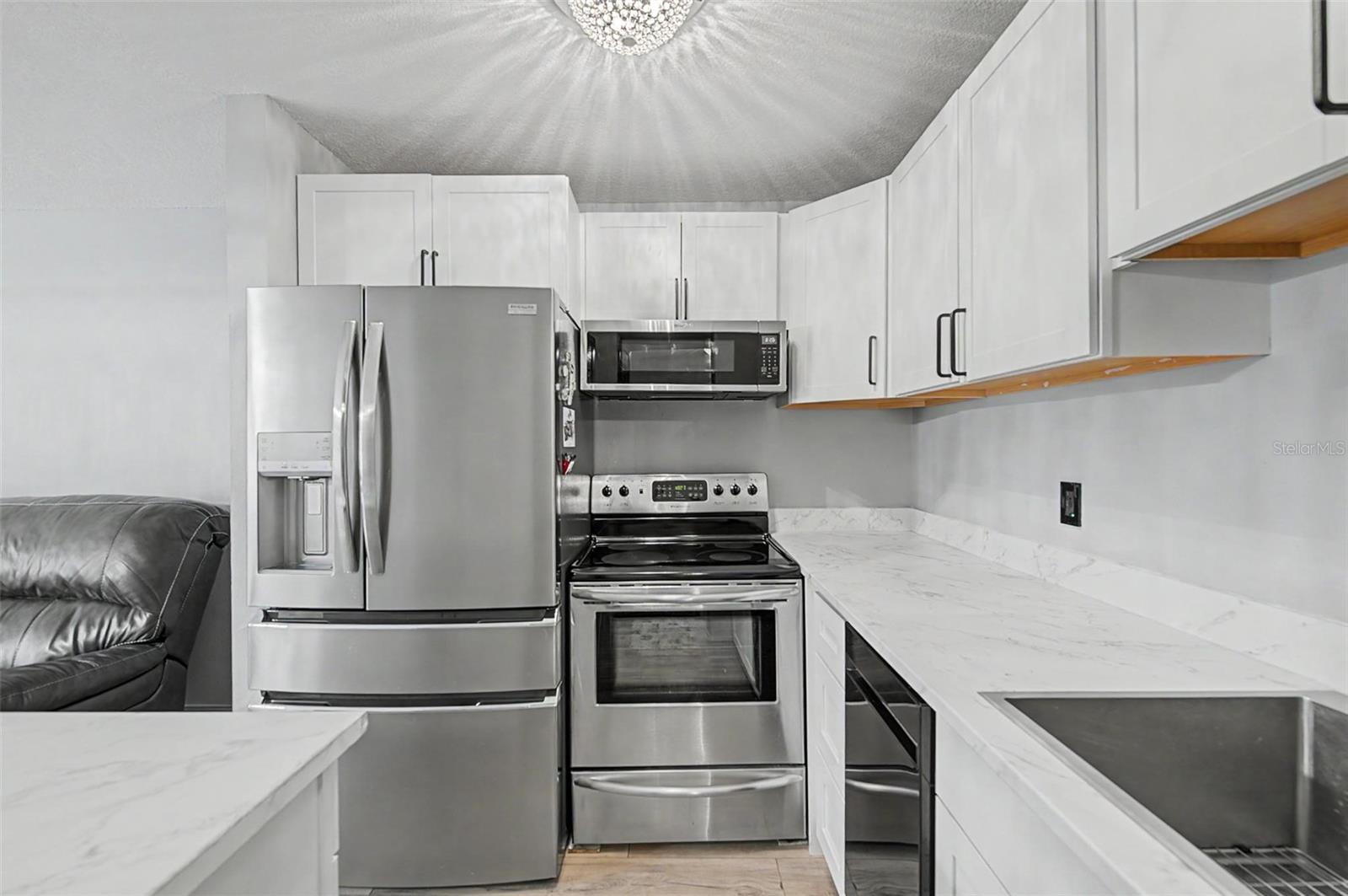 11923 Dietz Dr #8 Property Photo 12