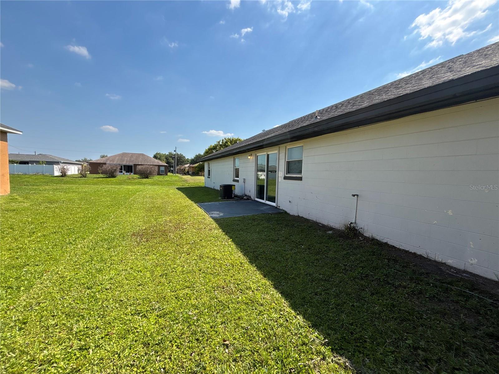 TB8543644 Property Photo 4