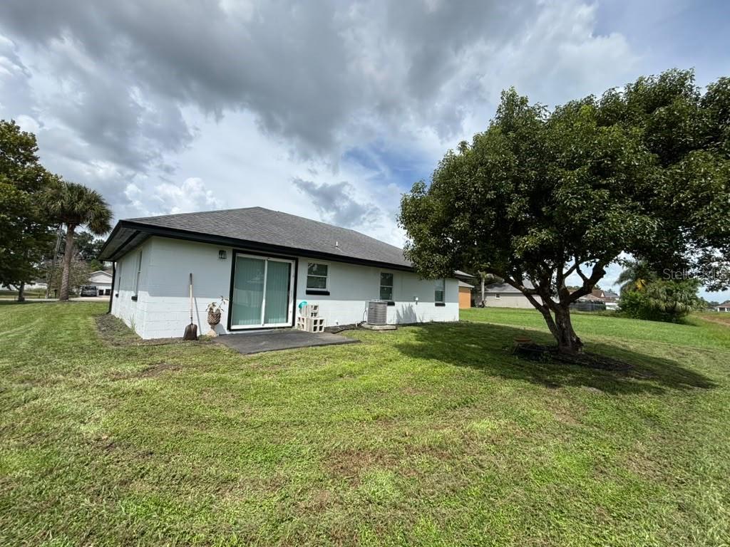 TB8543644 Property Photo 5