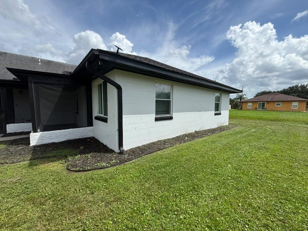 TB8543644 Property Photo 8