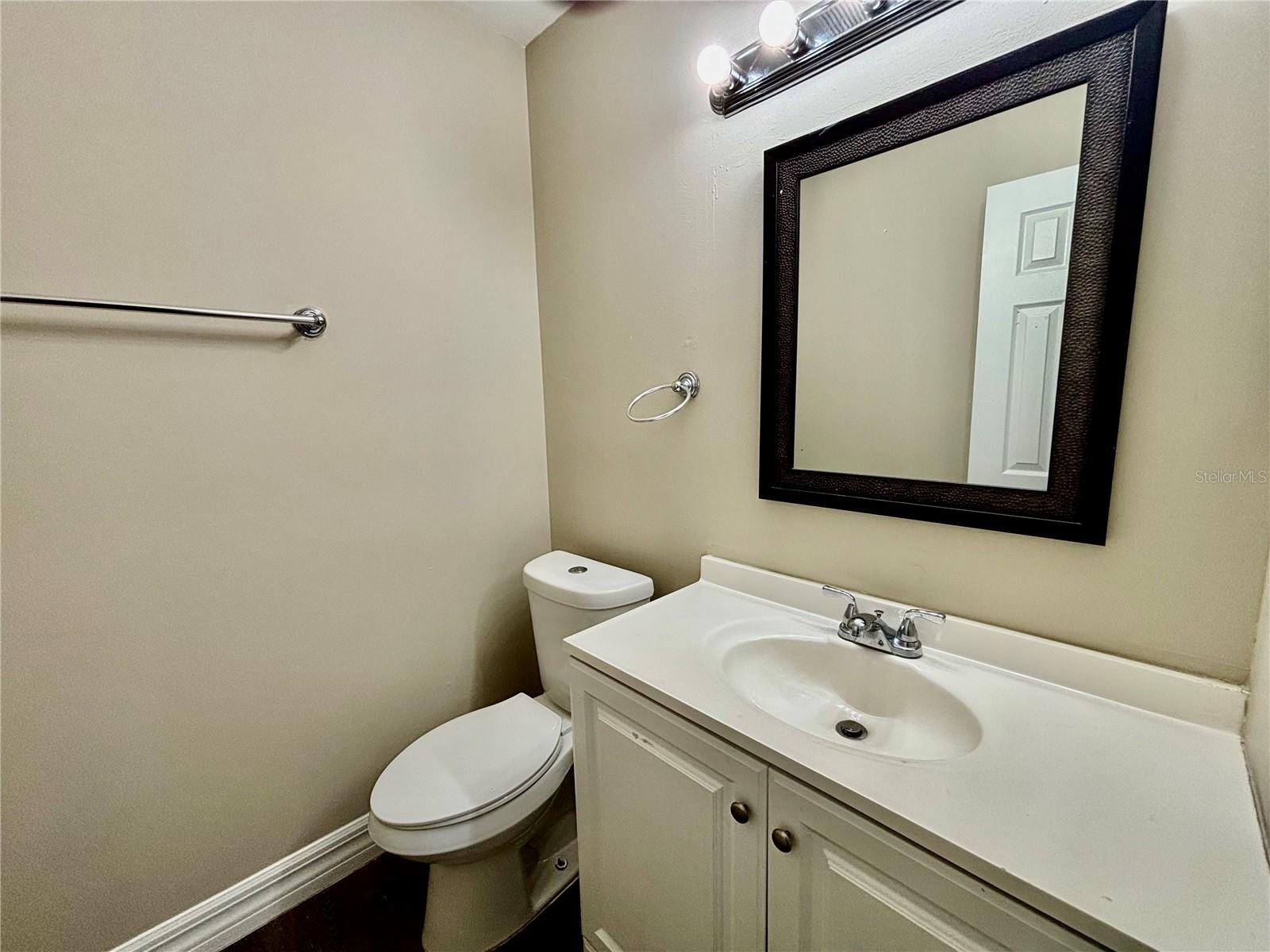 TB8543644 Property Photo 9