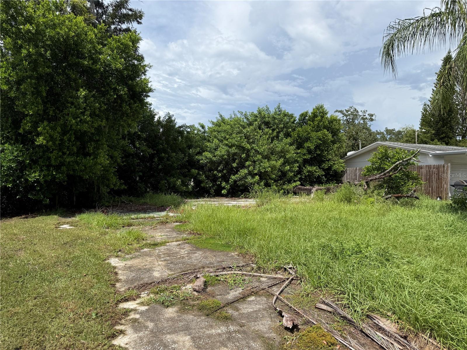 3621 Annona Ct Property Photo 4