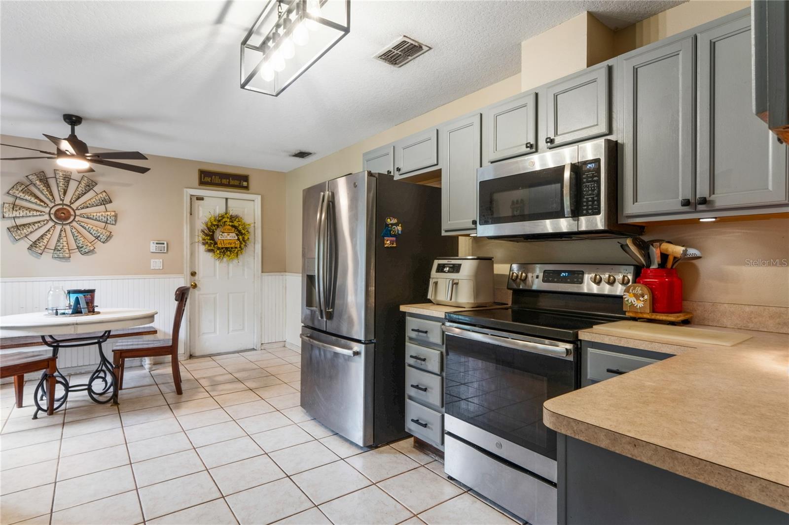 10447 Granning Ln Property Photo 38