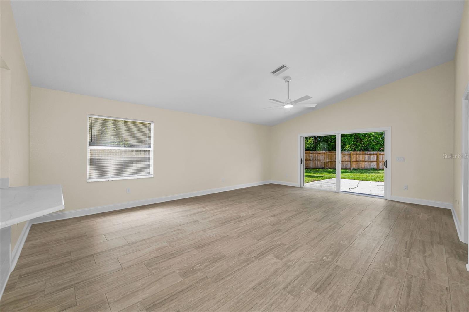 1874 Feather Tree Cir Property Photo 9