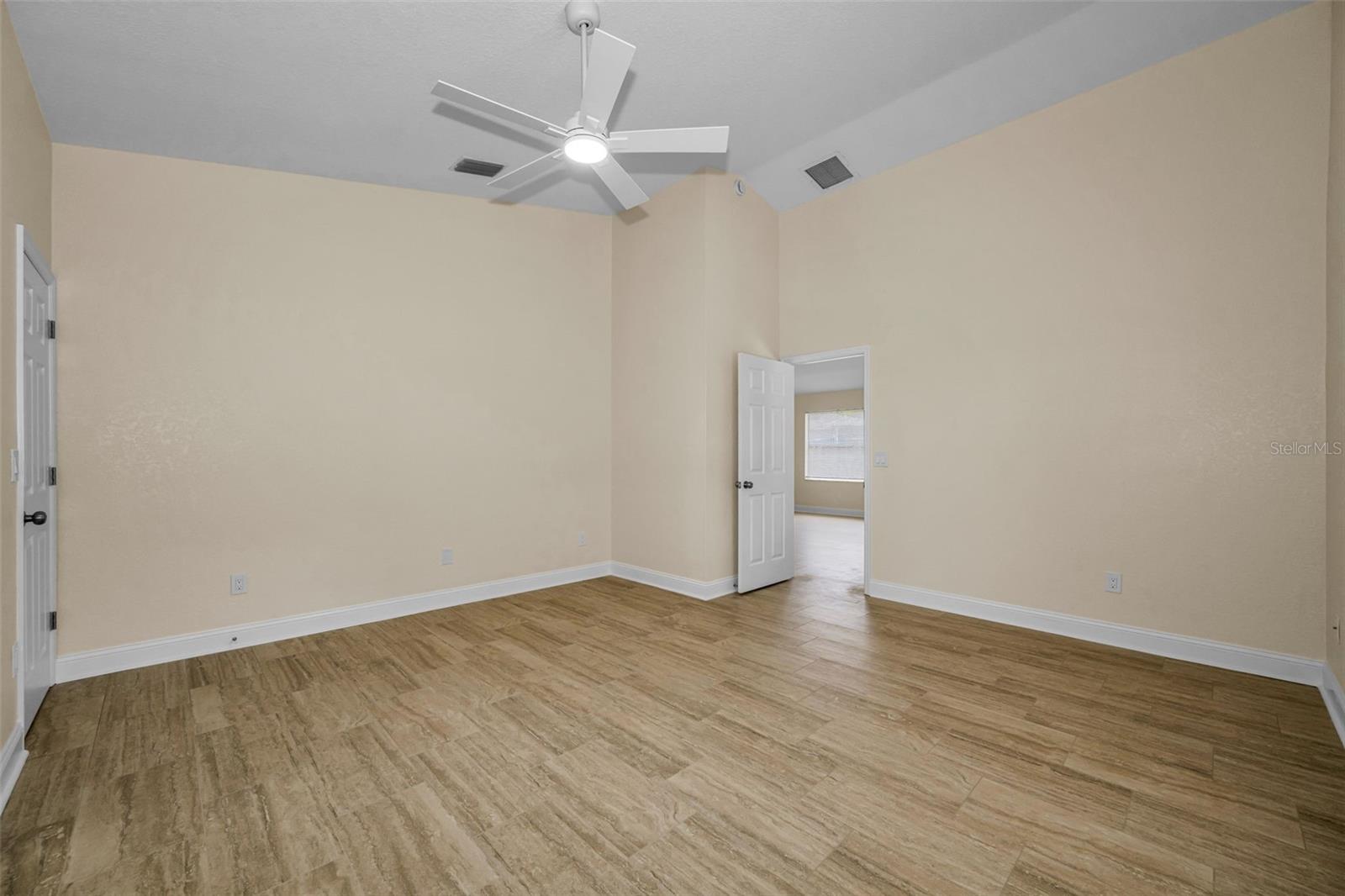 1874 Feather Tree Cir Property Photo 29