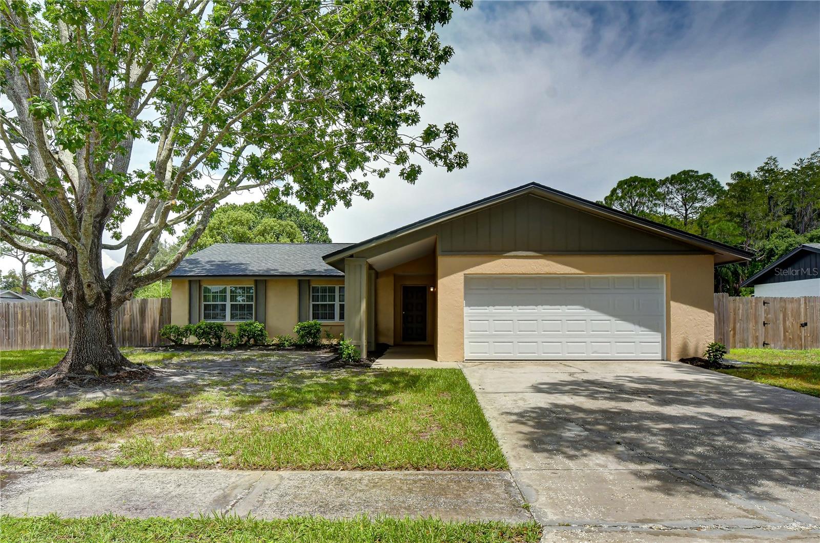 13931 Pathfinder Dr Property Photo 1