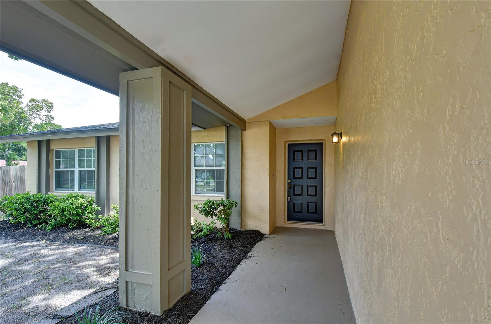 13931 Pathfinder Dr Property Photo 2