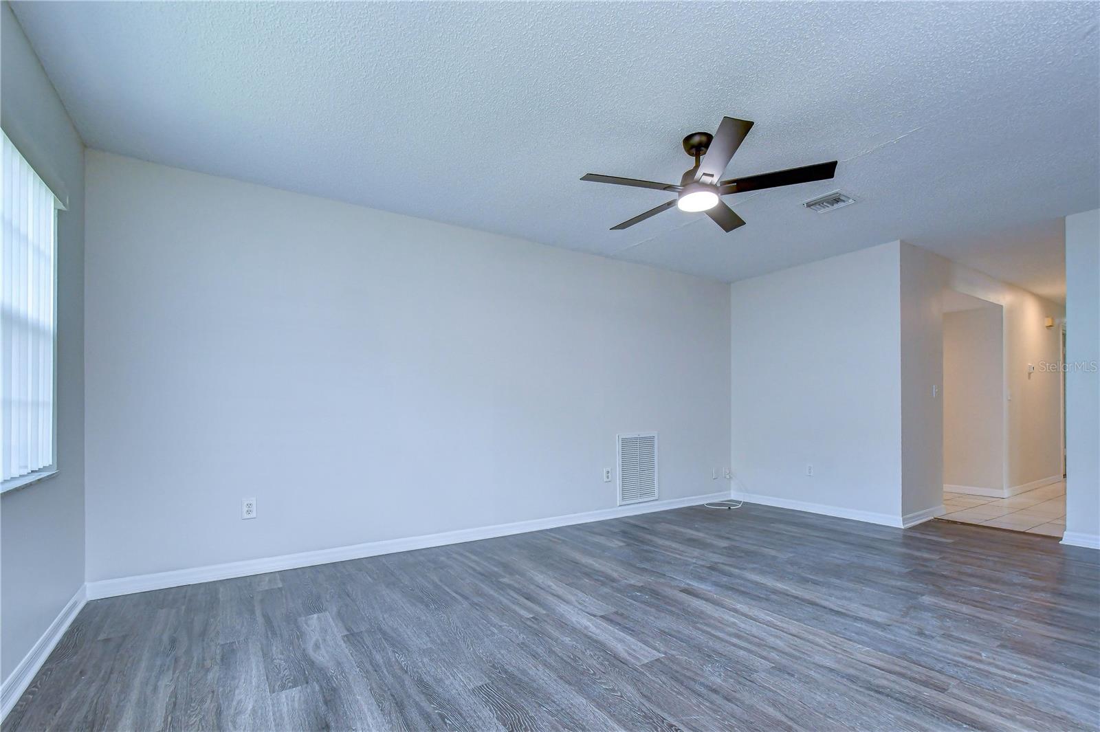 13931 Pathfinder Dr Property Photo 6