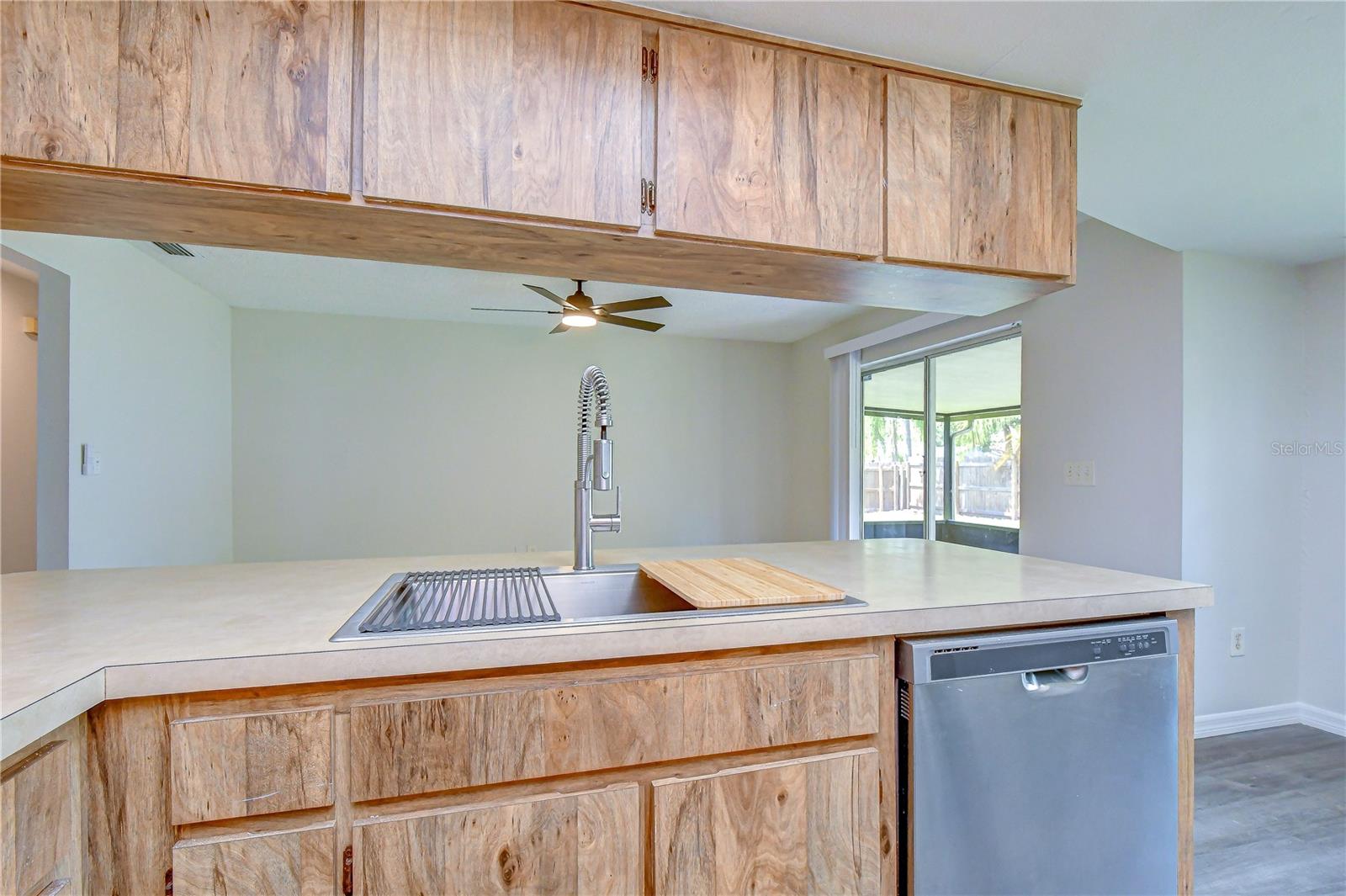 13931 Pathfinder Dr Property Photo 12