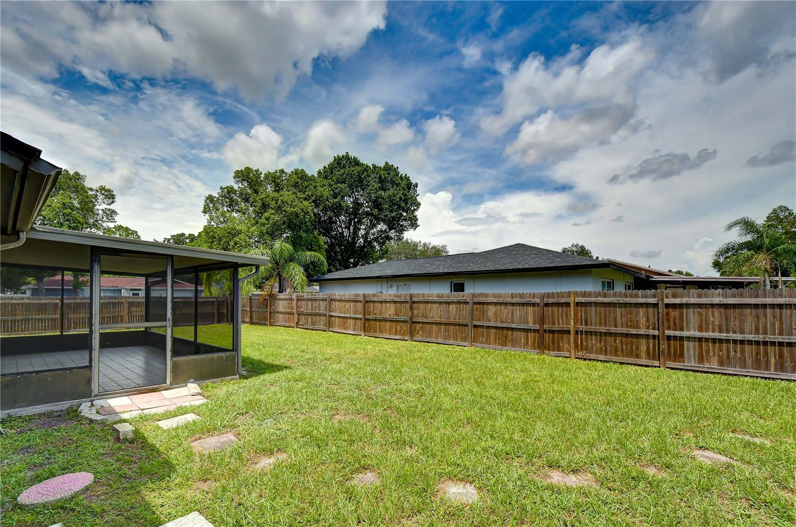 13931 Pathfinder Dr Property Photo 19