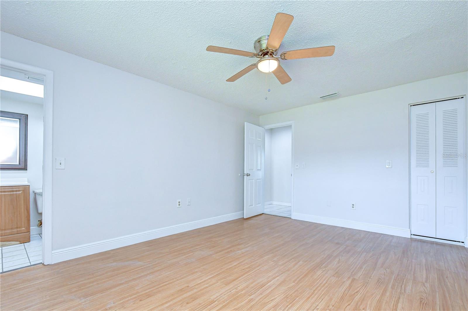 13931 Pathfinder Dr Property Photo 26