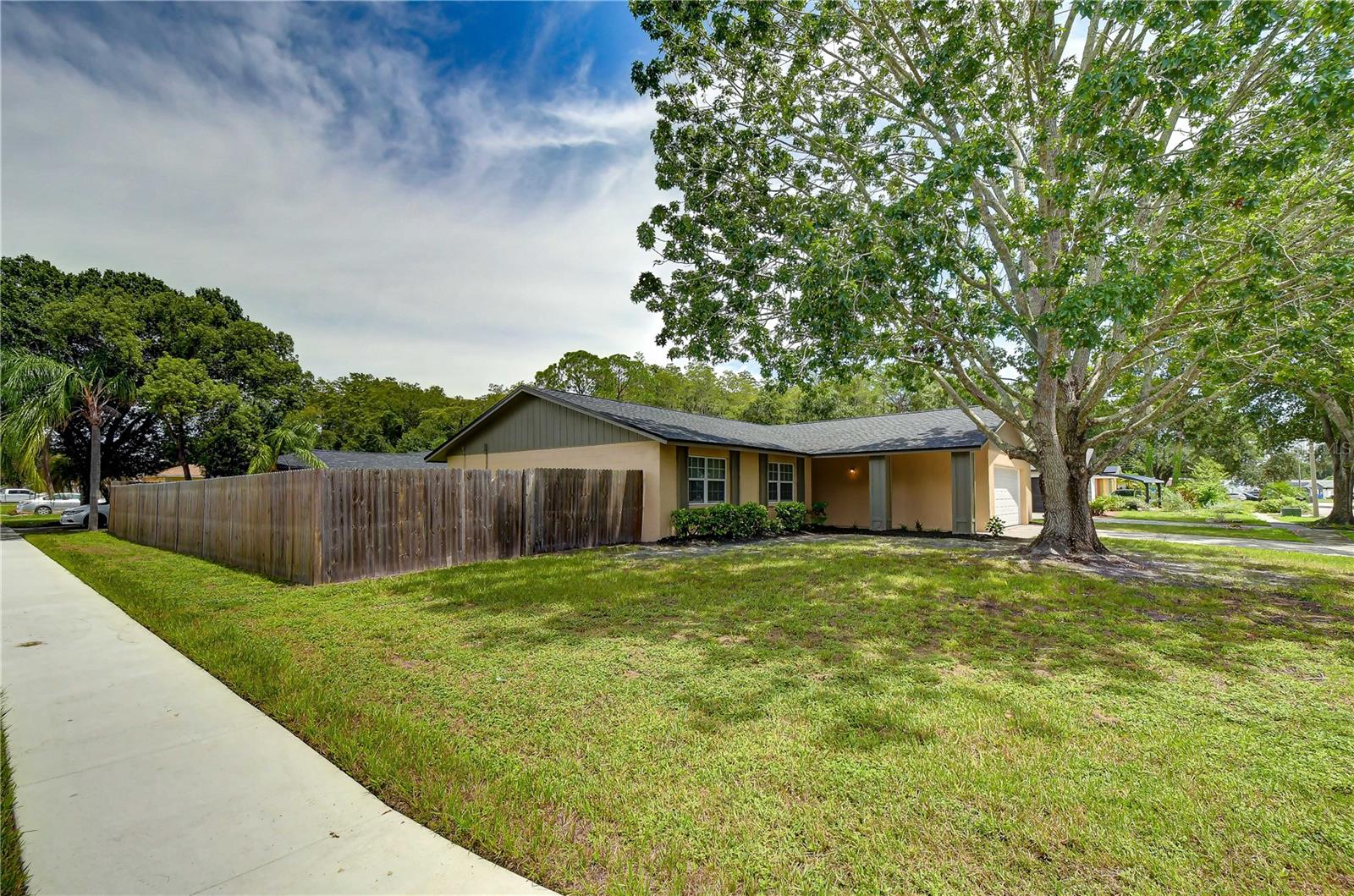 13931 Pathfinder Dr Property Photo 34