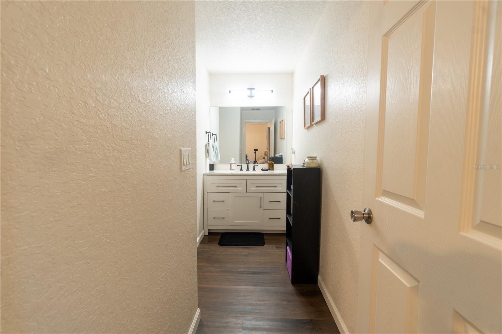 146 8th St Property Photo 22