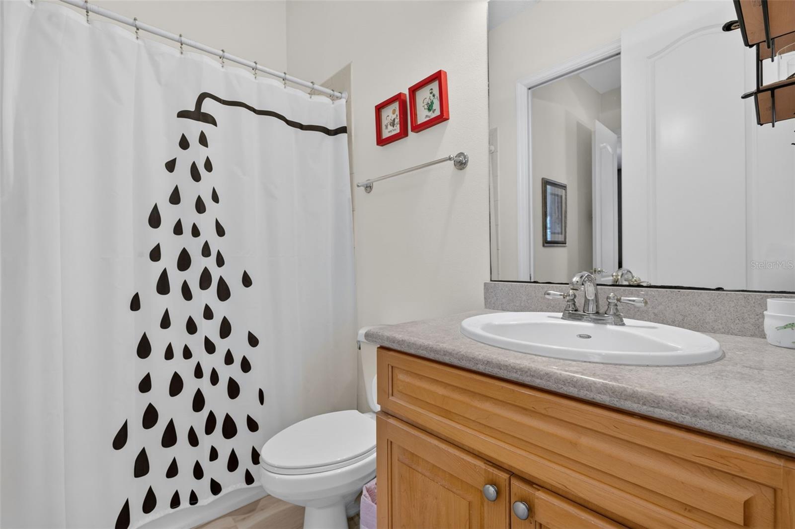 208 W Ross Ave Property Photo 35