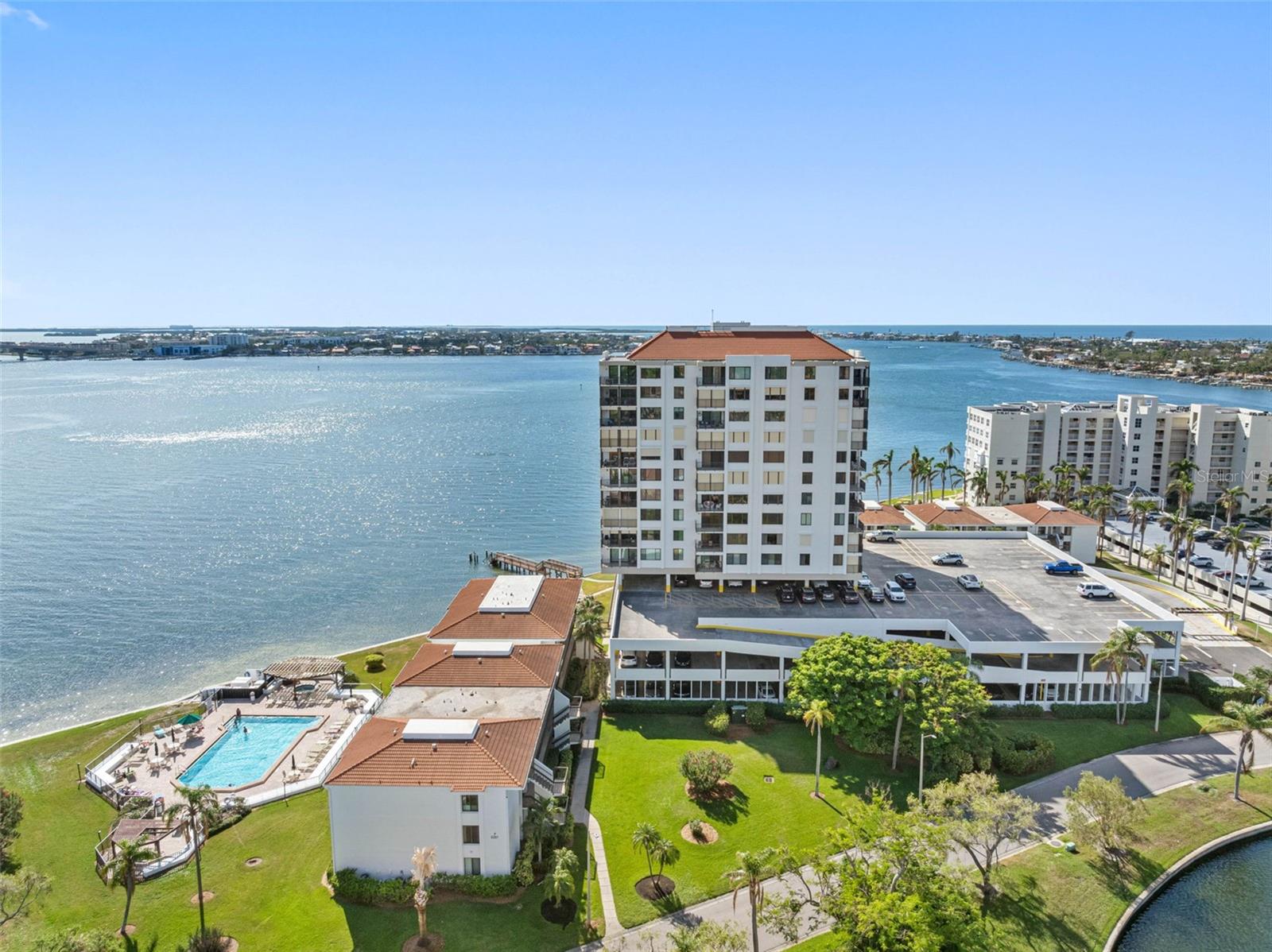 6287 Bahia Del Mar Cir #401 Property Photo 9