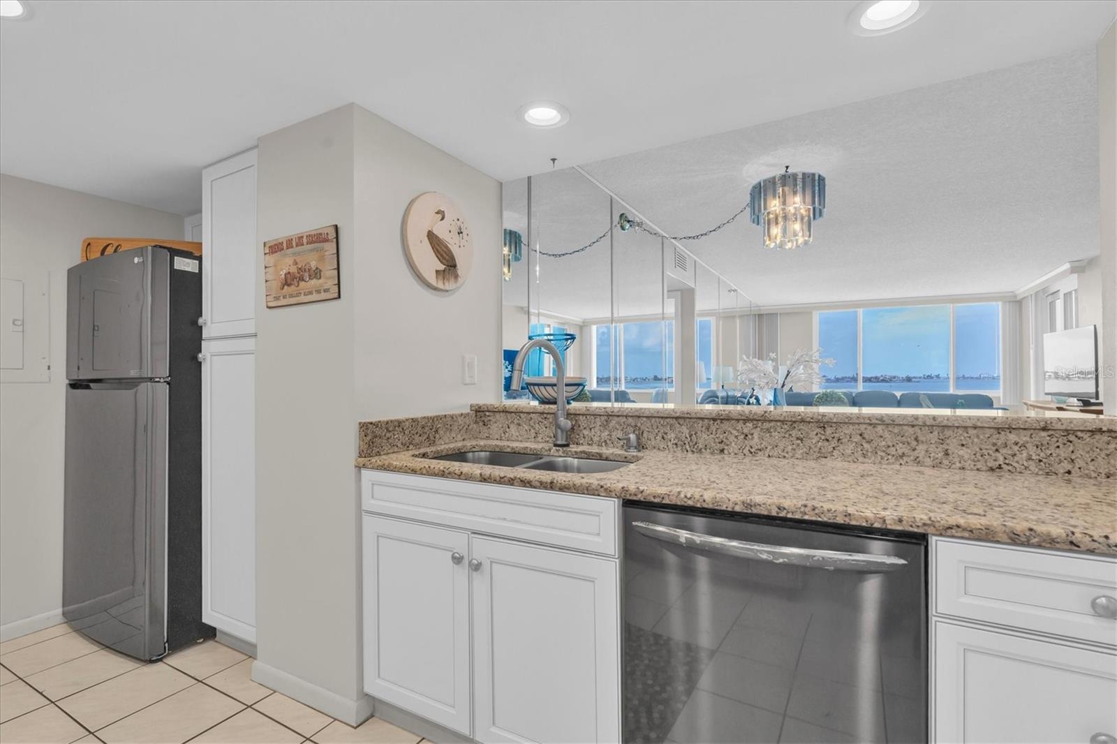 6287 Bahia Del Mar Cir #401 Property Photo 16