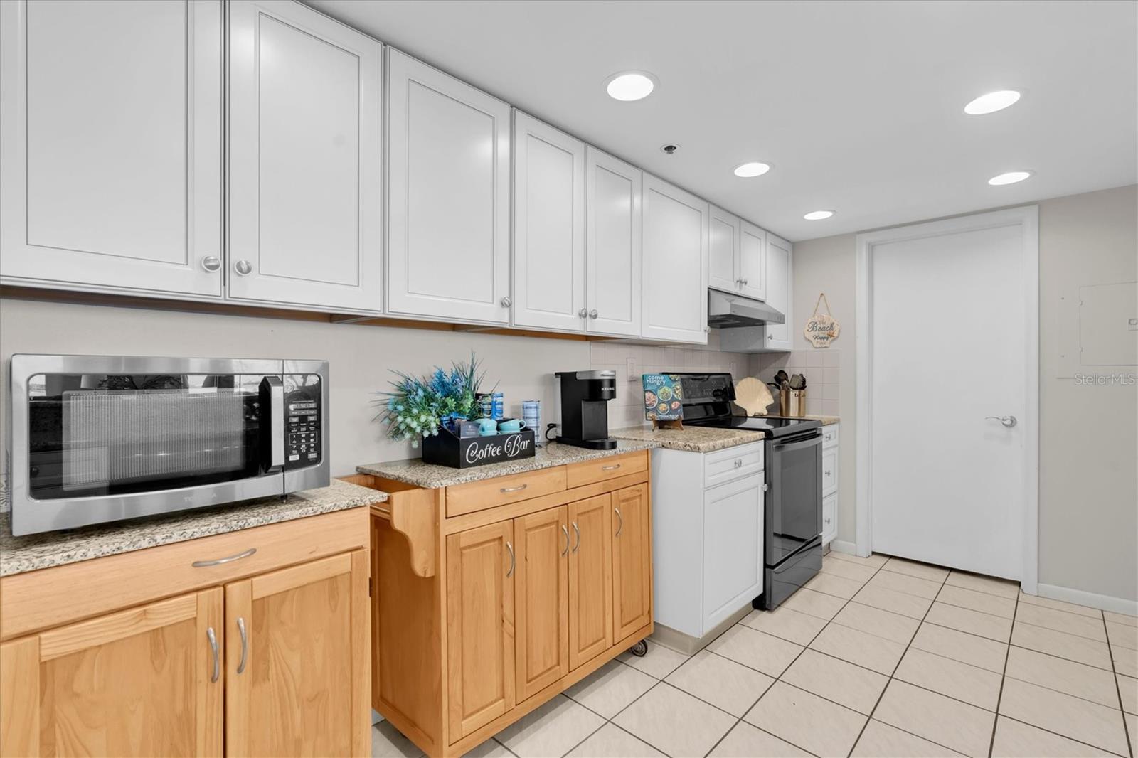 6287 Bahia Del Mar Cir #401 Property Photo 27