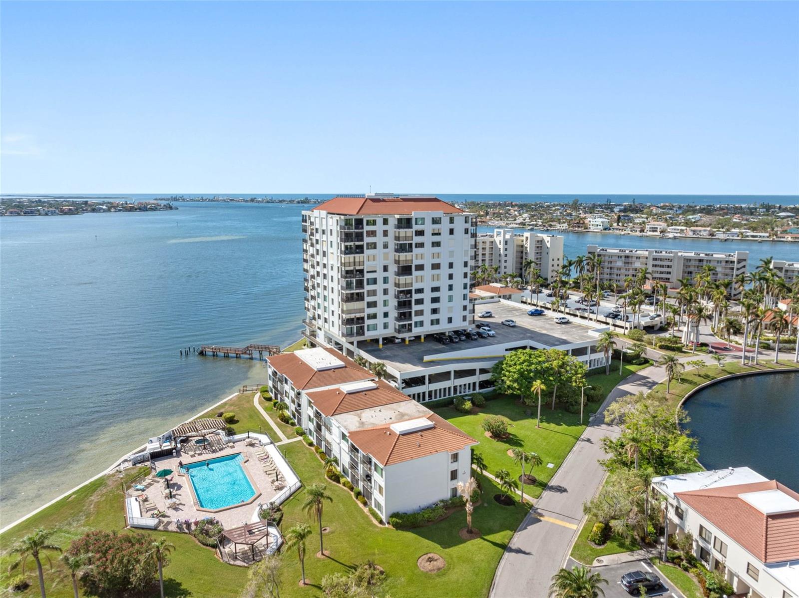 6287 Bahia Del Mar Cir #401 Property Photo 63