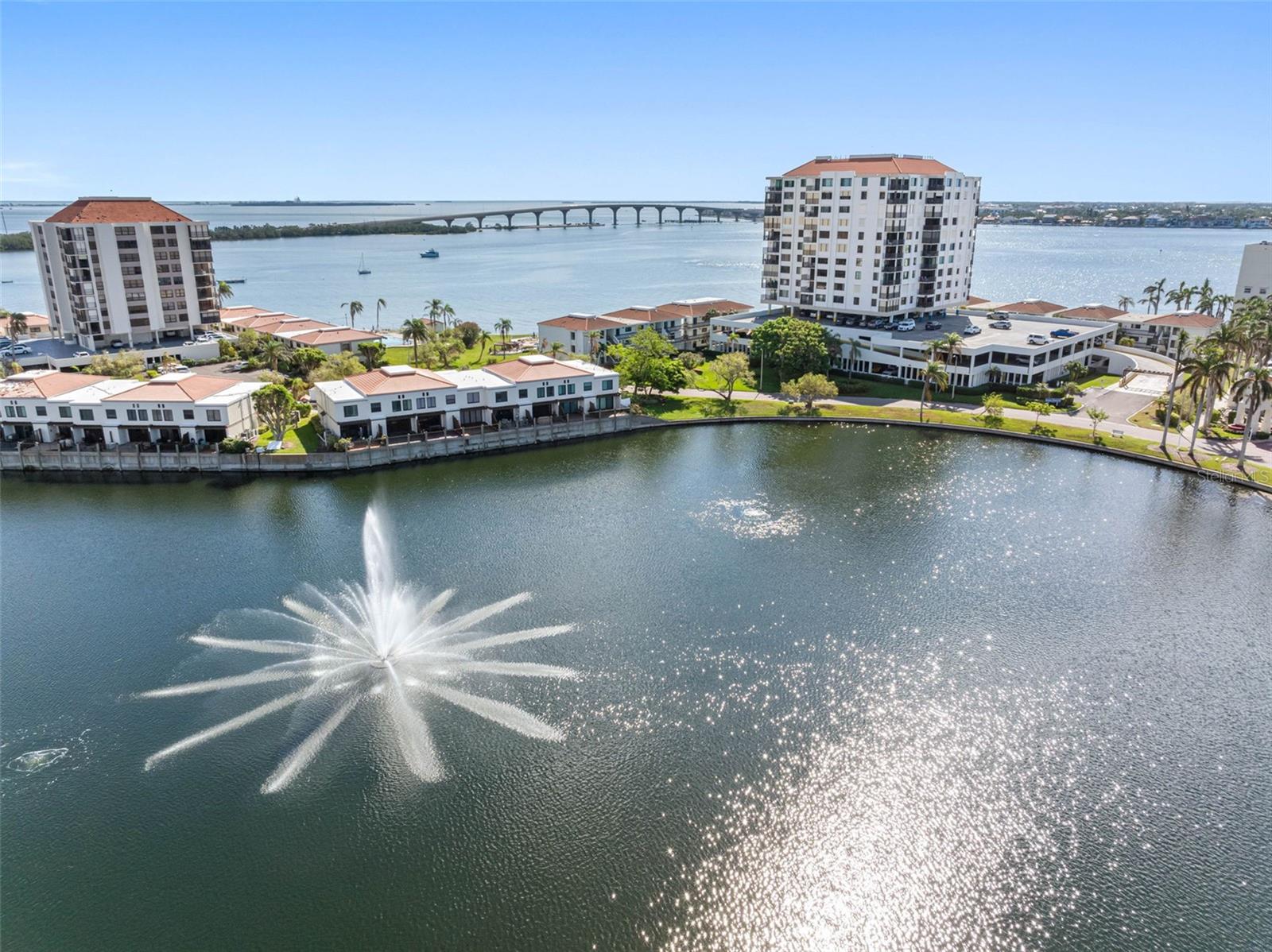 6287 Bahia Del Mar Cir #401 Property Photo 65