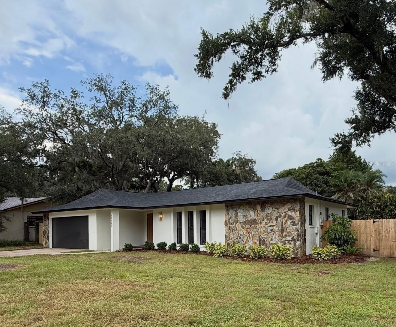 6622 Glencoe Dr Property Photo 1