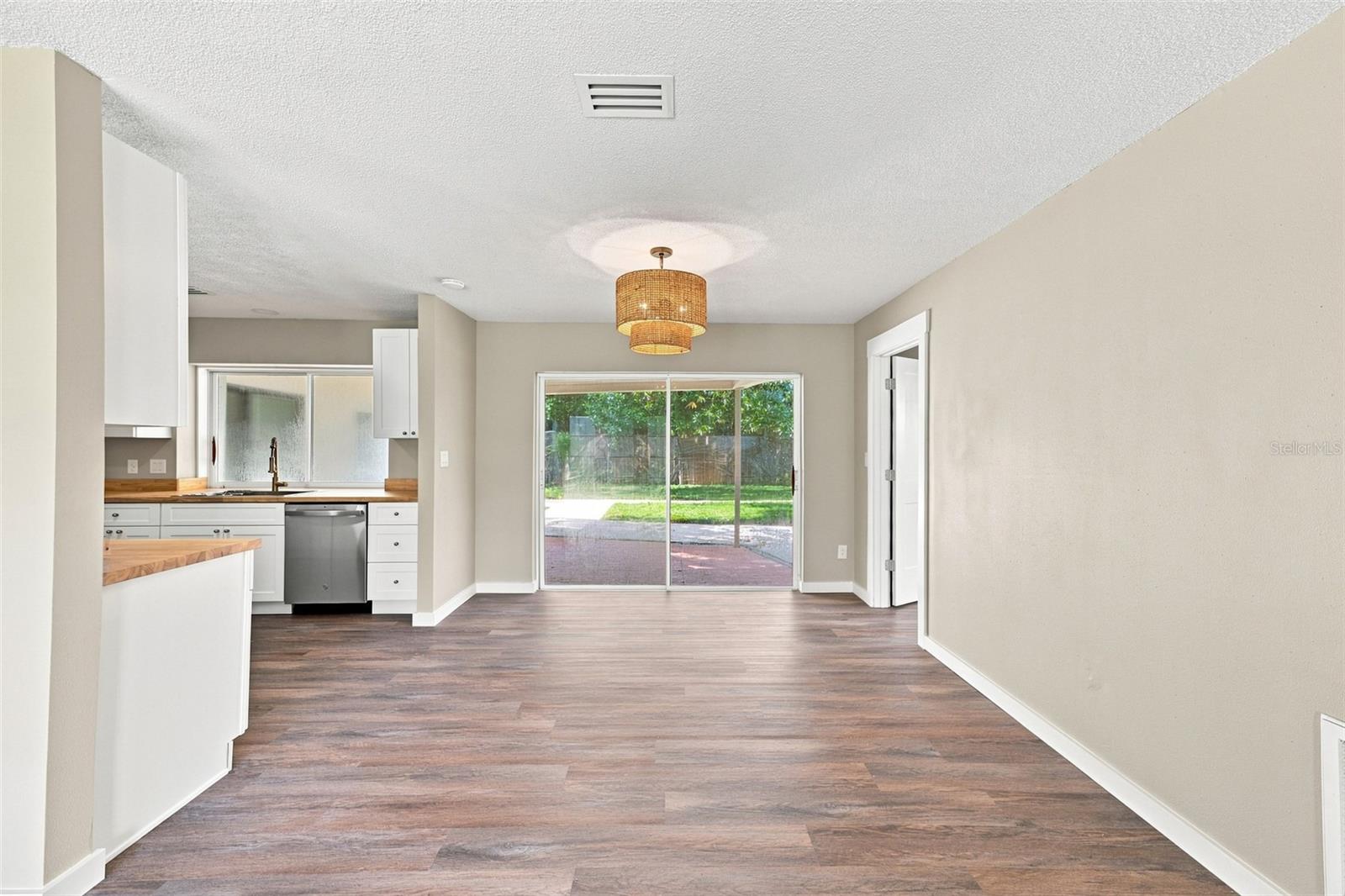 6622 Glencoe Dr Property Photo 8