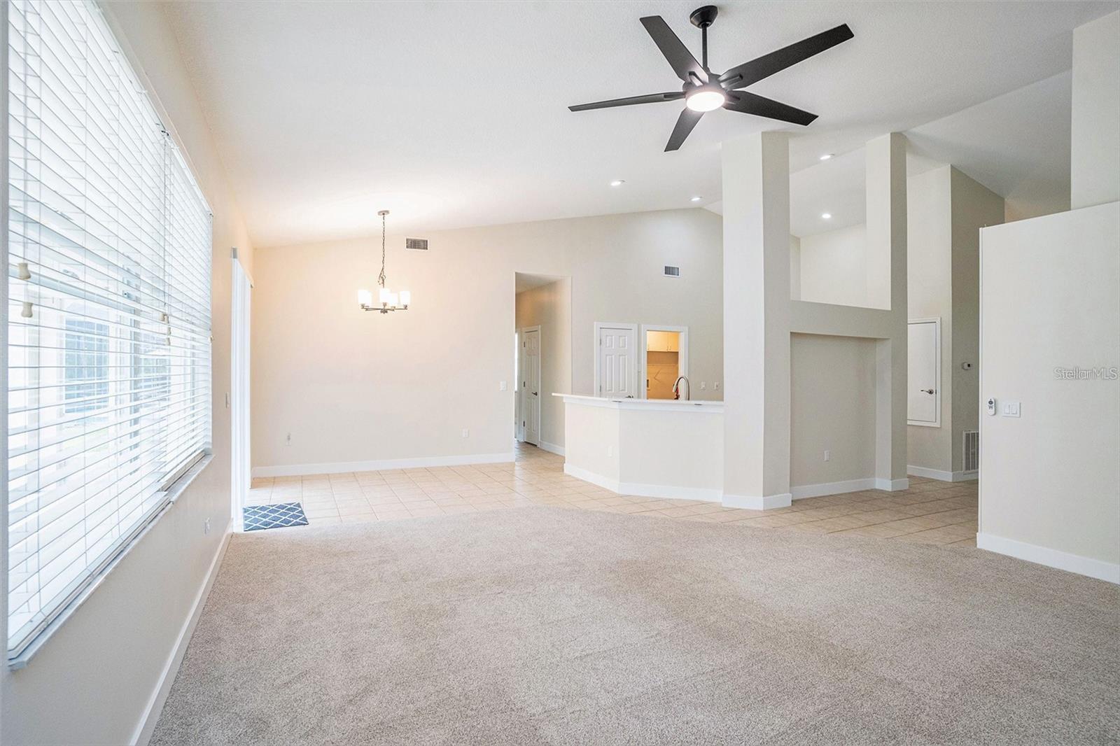 16909 Falconridge Rd Property Photo 4