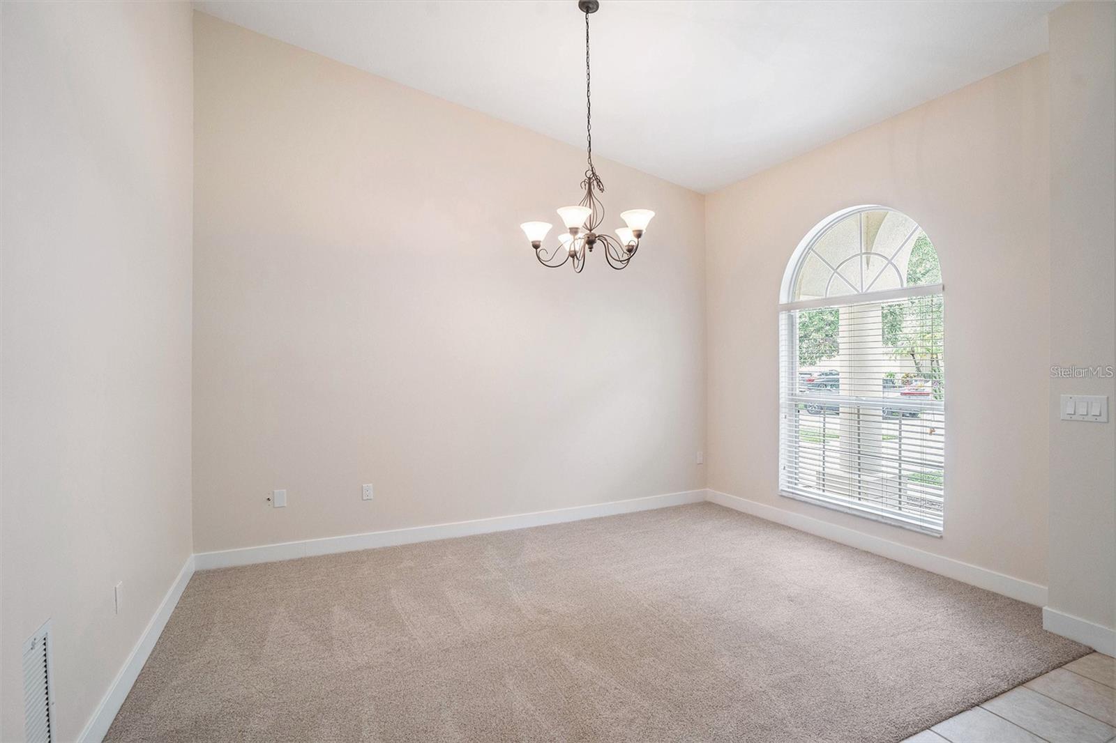 16909 Falconridge Rd Property Photo 9