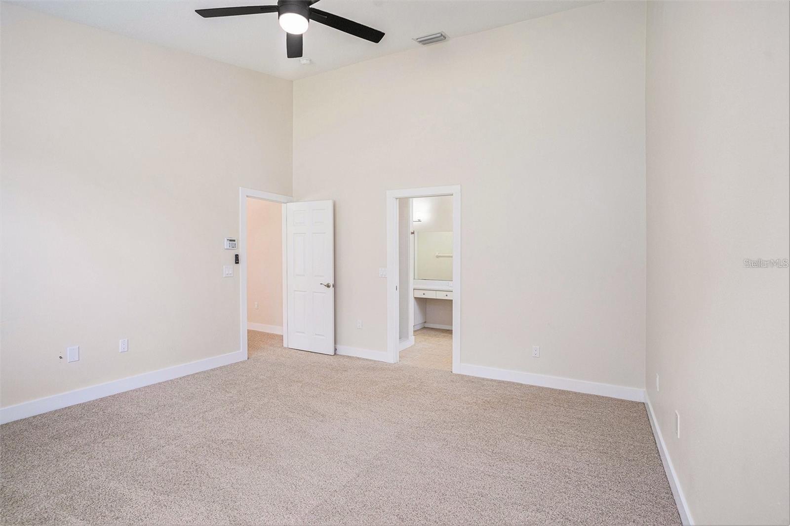 16909 Falconridge Rd Property Photo 12