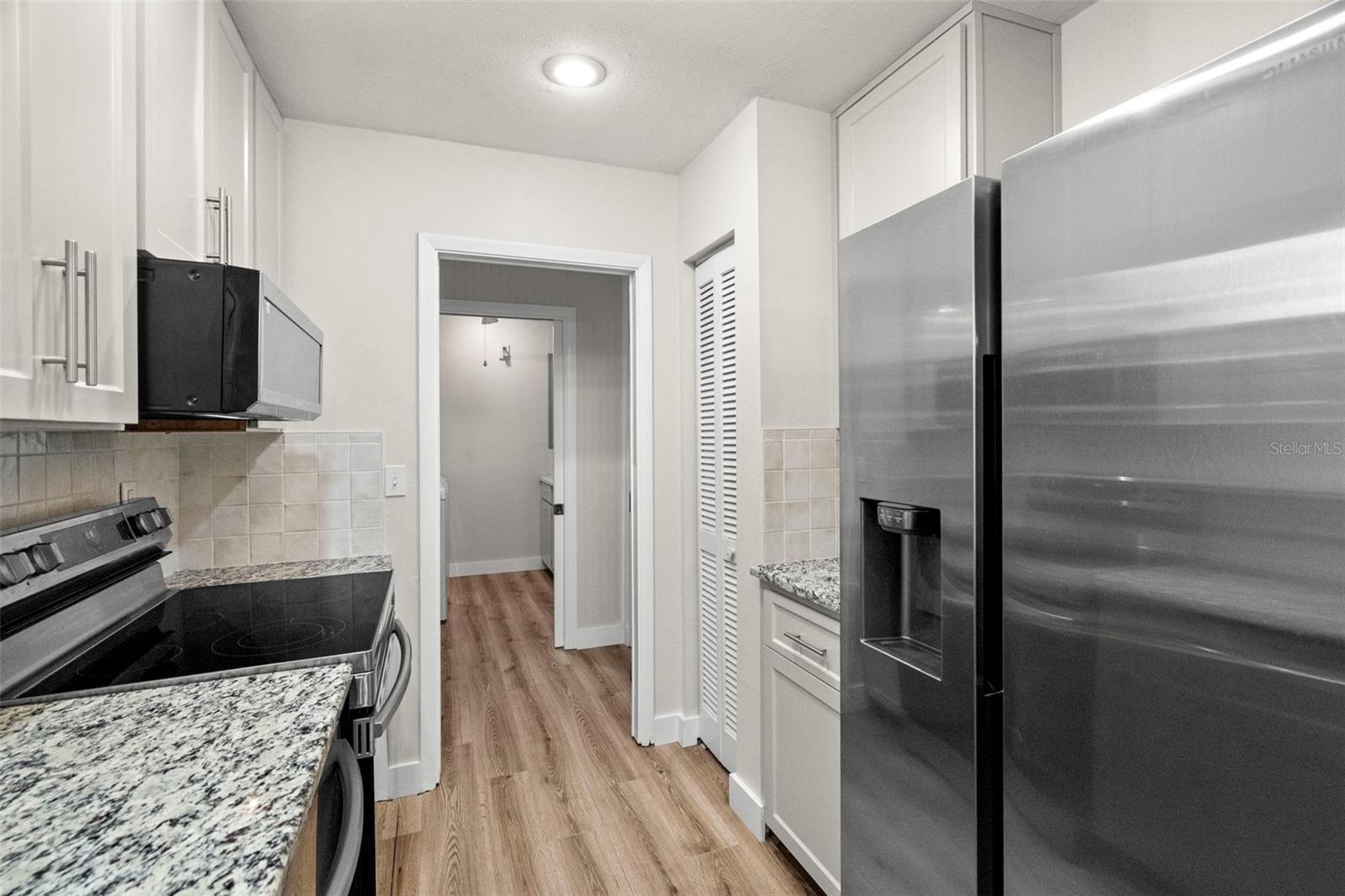 6500 Briar Ridge Ct N Property Photo 10