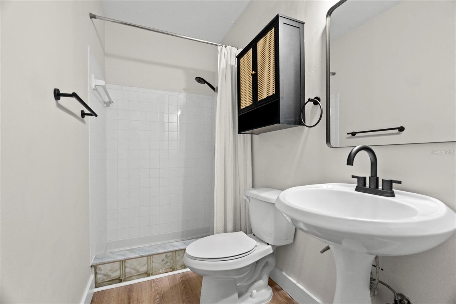 6500 Briar Ridge Ct N Property Photo 21