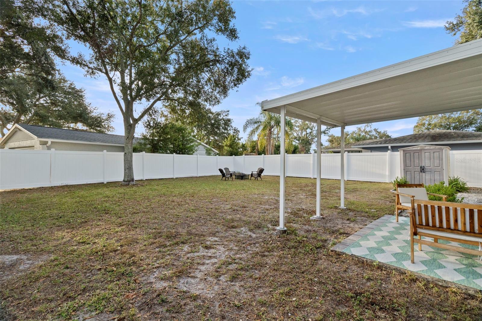 6500 Briar Ridge Ct N Property Photo 24