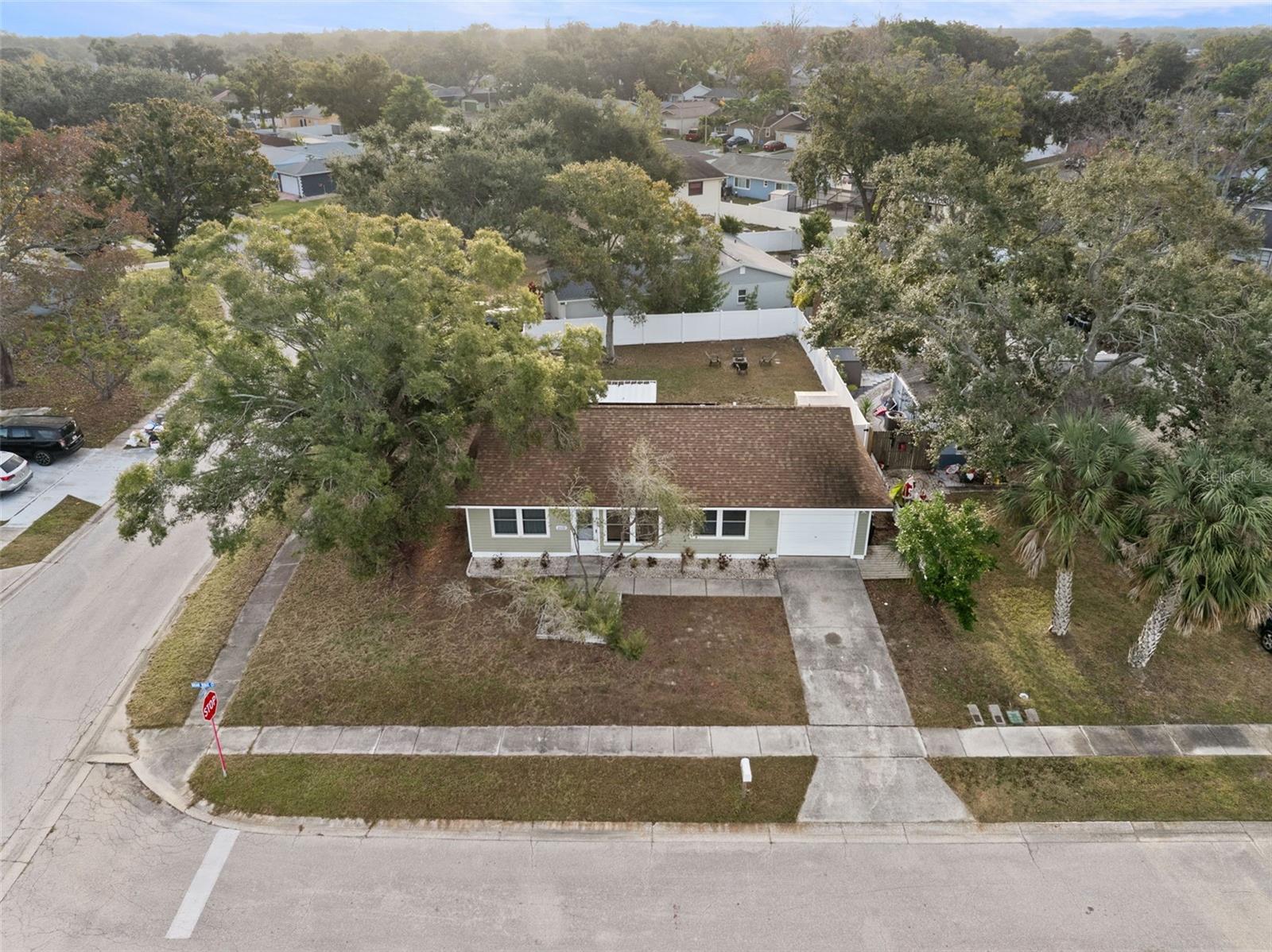 6500 Briar Ridge Ct N Property Photo 29