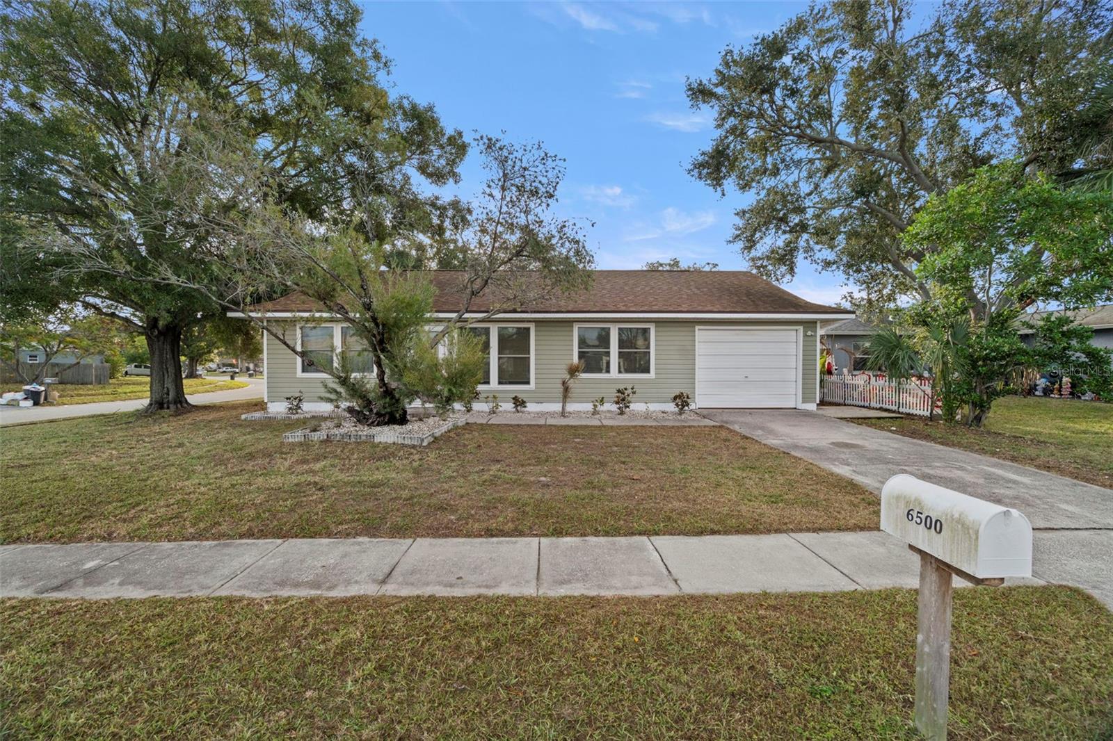 6500 Briar Ridge Ct N Property Photo 34