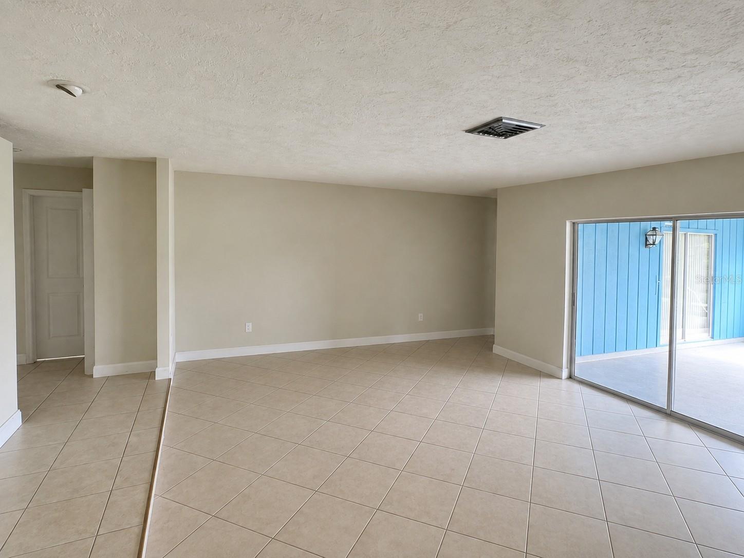 1009 Indian Hills Ct Property Photo 8