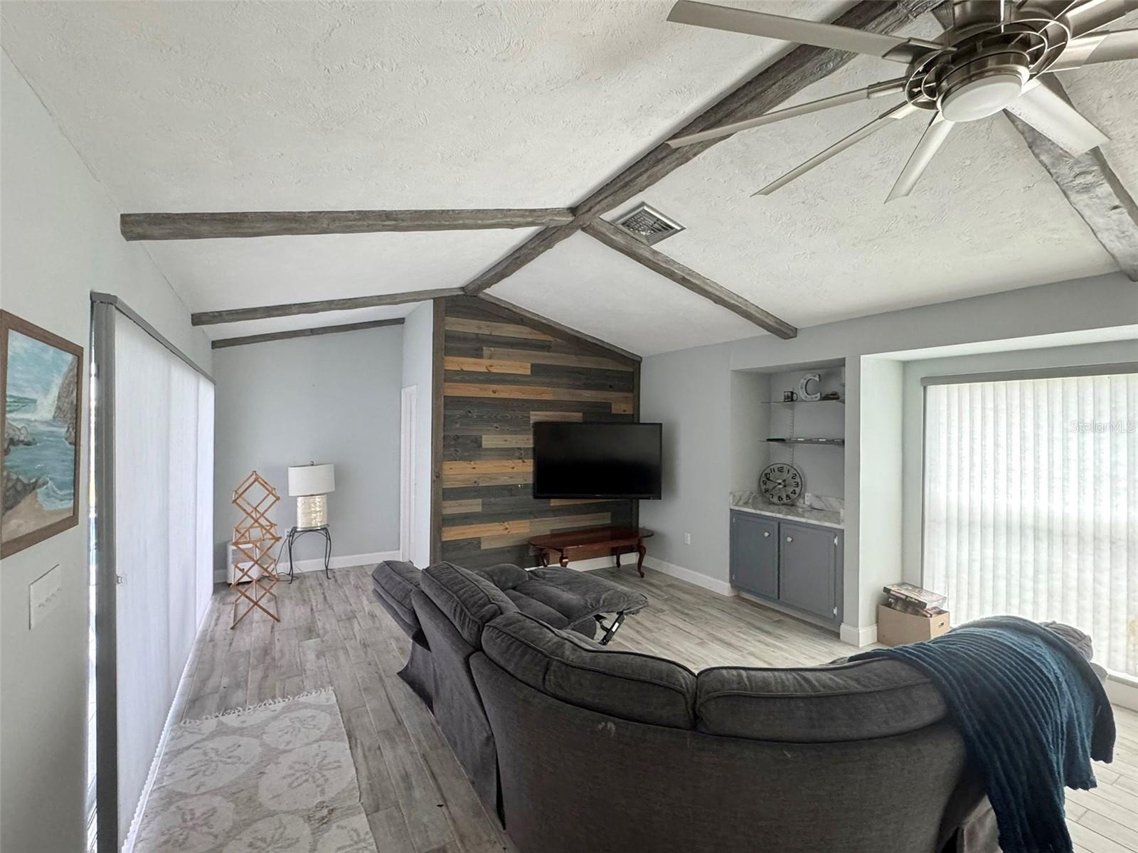 1009 Indian Hills Ct Property Photo 15
