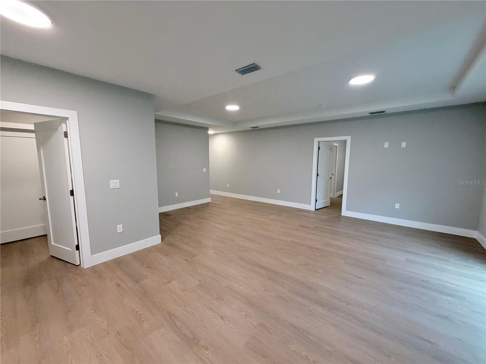4416 Mariner Blvd Property Photo 11