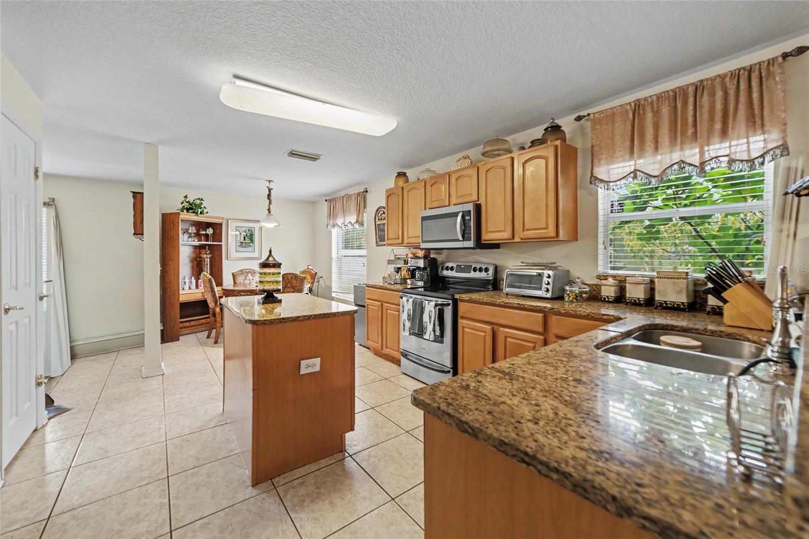 15110 Heronglen Dr Property Photo 11