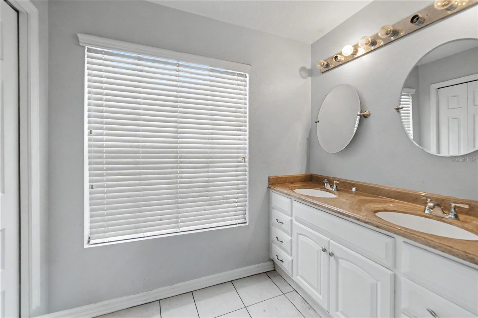 15110 Heronglen Dr Property Photo 19
