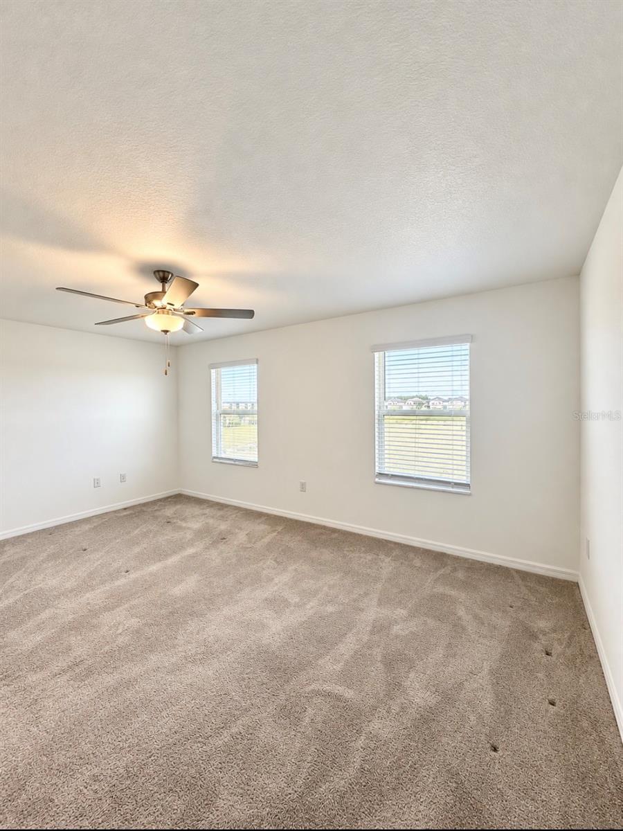 8212 Crescent Oaks Dr Property Photo 17