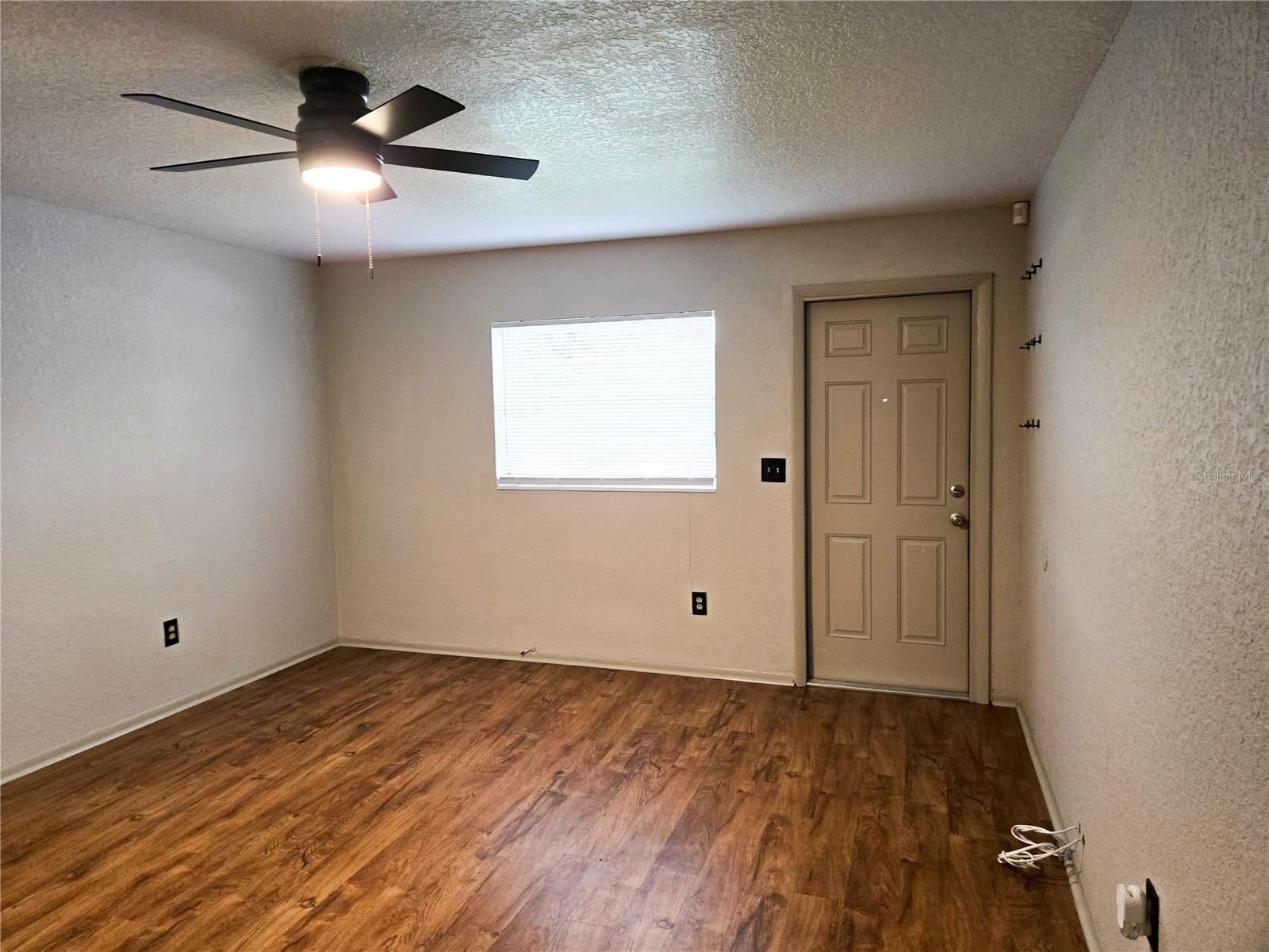 1517 S Taylor Rd Property Photo 3