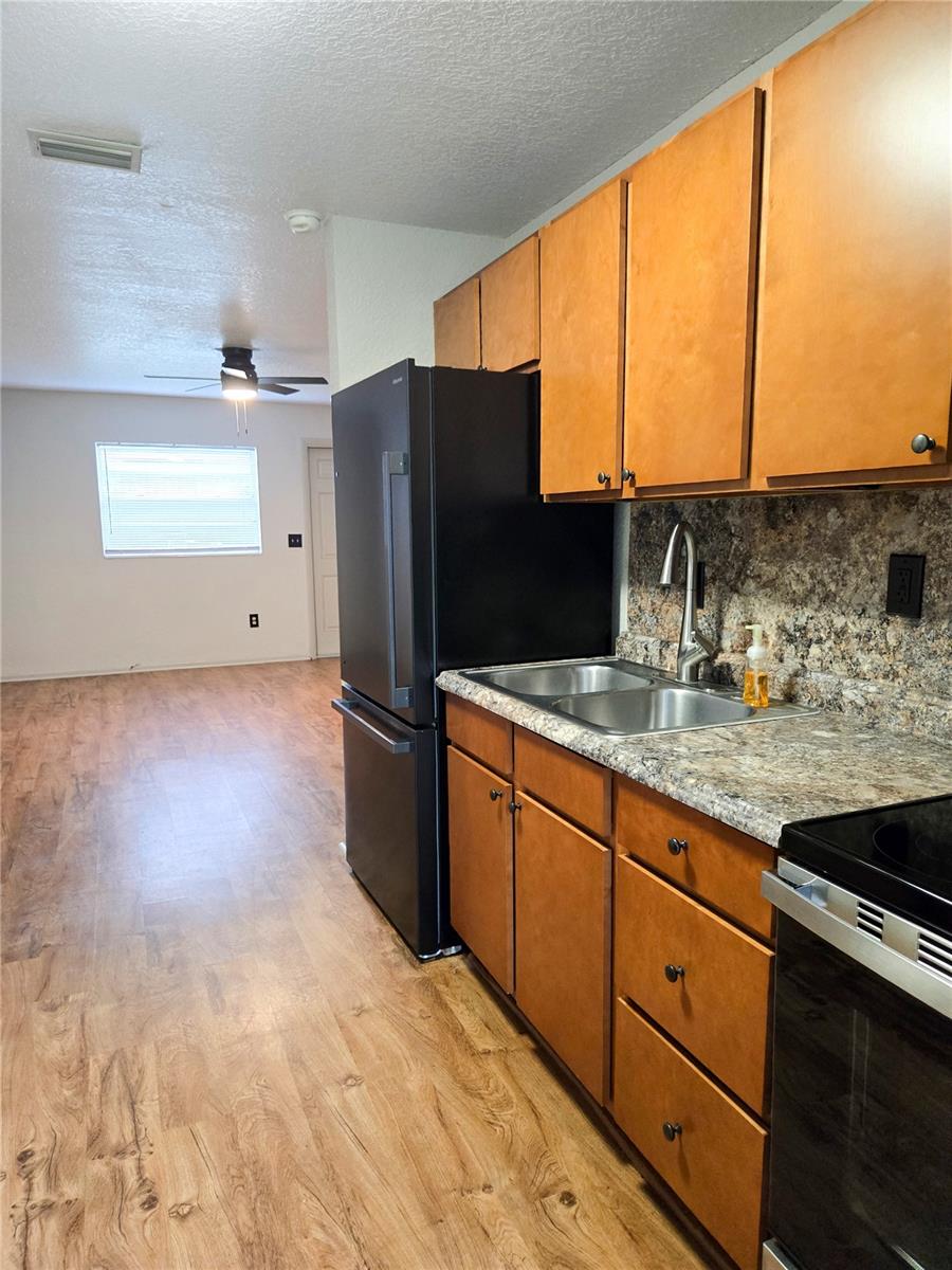 1517 S Taylor Rd Property Photo 5