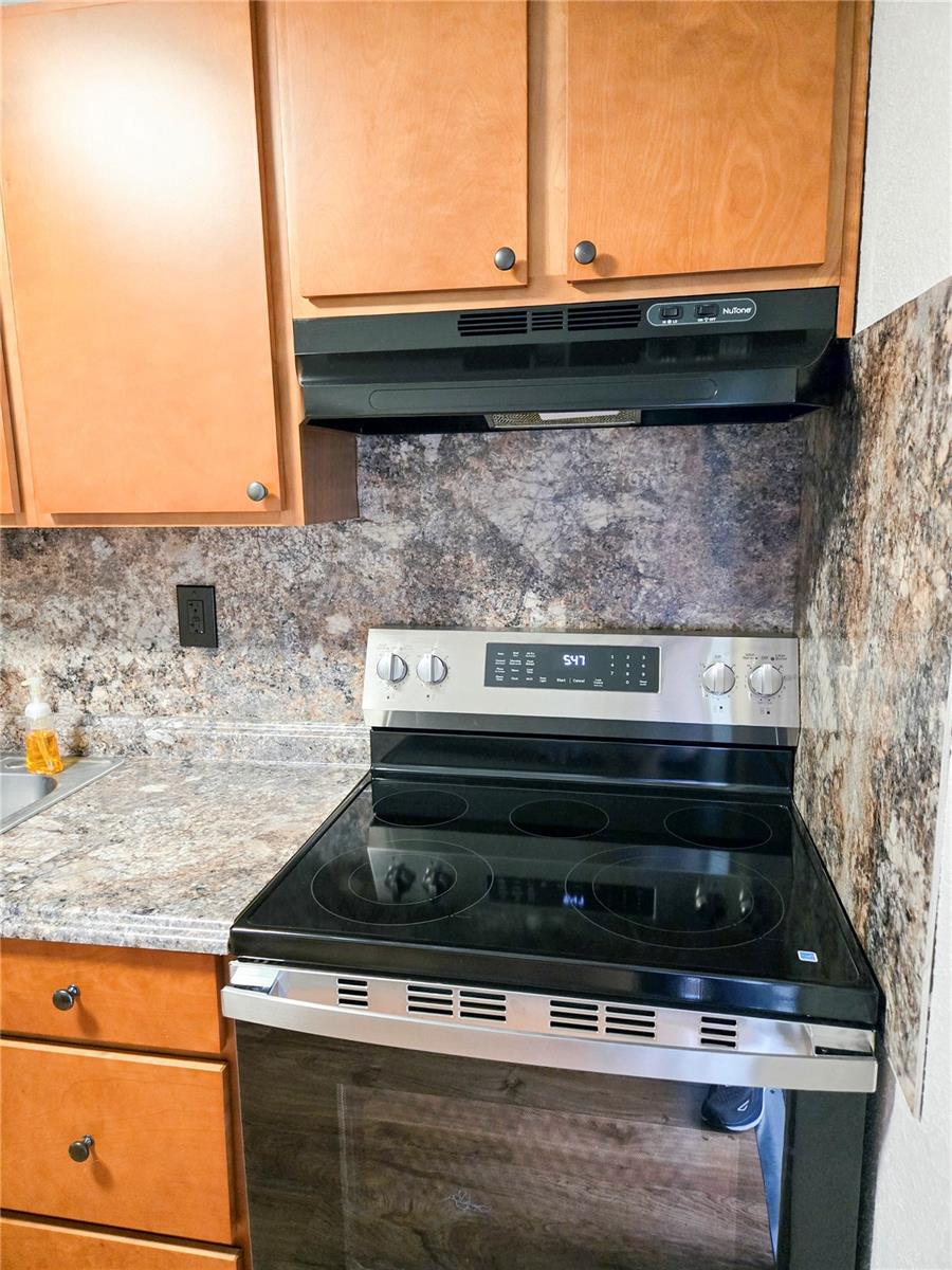 1517 S Taylor Rd Property Photo 6